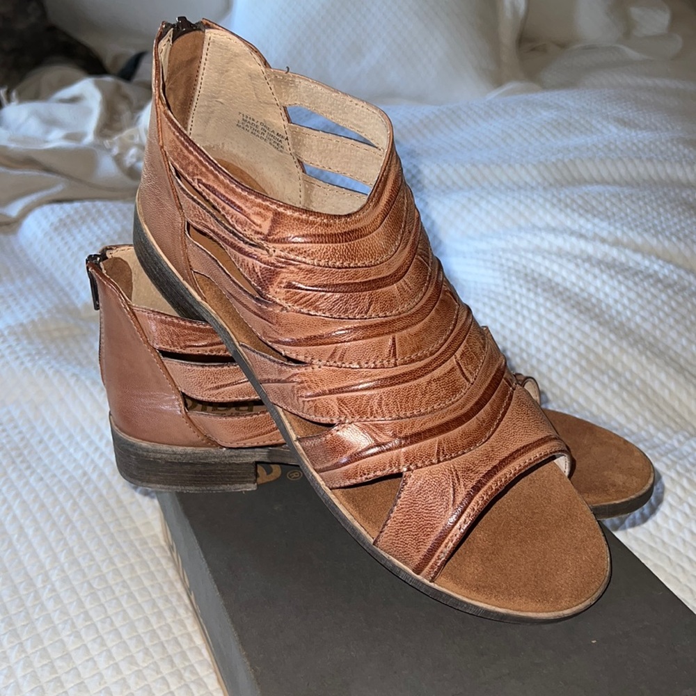 Diba Dreamer Gladiator Boho Sandals NIB